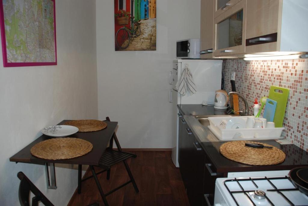Apartment 5 Min By Walk To The Center 브르노 외부 사진