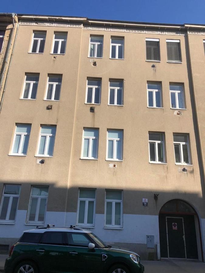 Apartment 5 Min By Walk To The Center 브르노 외부 사진
